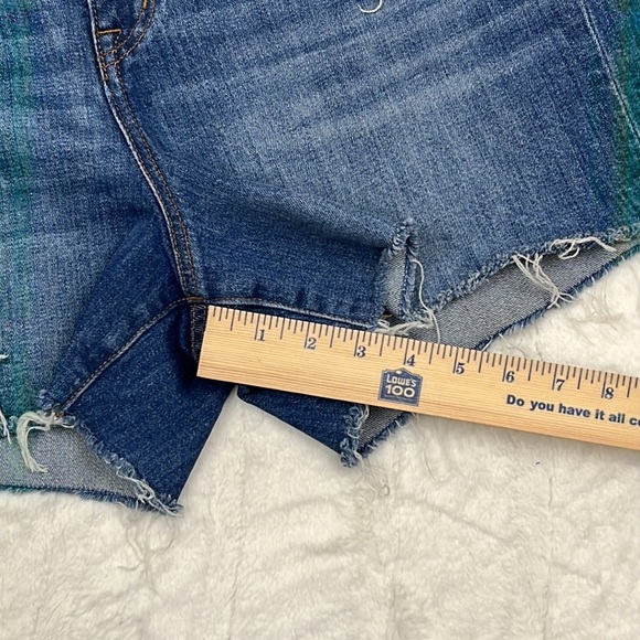 Madewell High Rise Denim Shorts Distressed Cut off style Size 32 Medium Wash - Picture 5 of 12